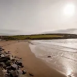 The Wild Atlantic Hideaway Apartman *