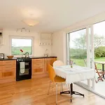 The Wild Atlantic Hideaway Apartman *