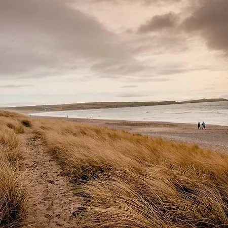 شقة The Wild Atlantic Hideaway