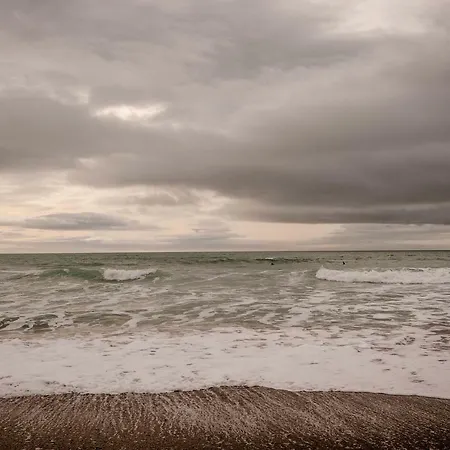 شقة The Wild Atlantic Hideaway *